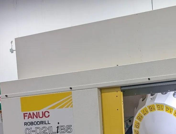 Fanuc ROBODRILL ALPHA D21LIB5 USED (2018)