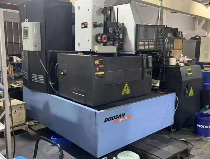 Doosan NW 570 (2012)