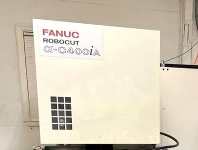 Fanuc ROBOCUT A-C400IA USED (2015)