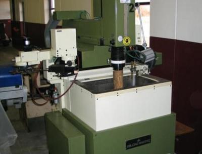 Makino EDNC32 (1987)