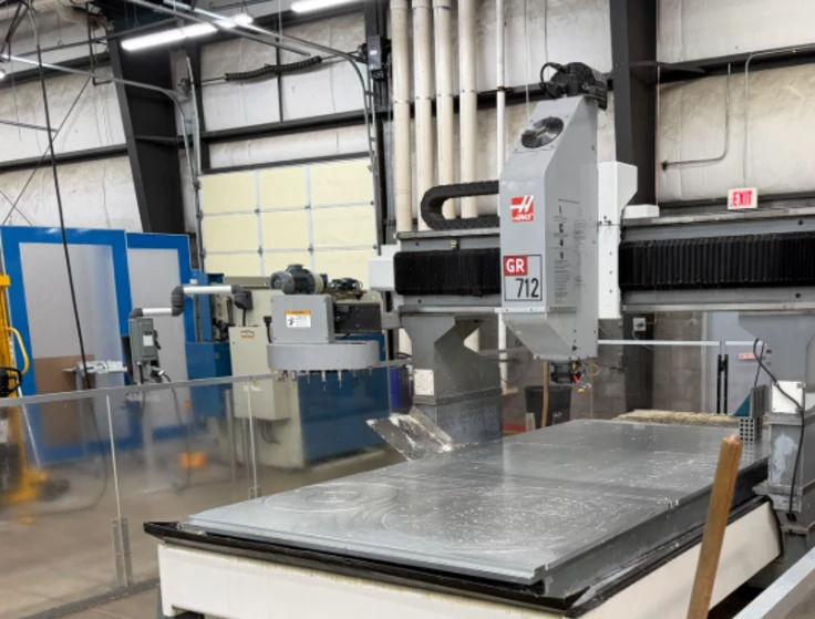 Haas GR-712 (2005)