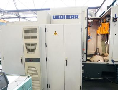 Liebherr LC 220 (2007)