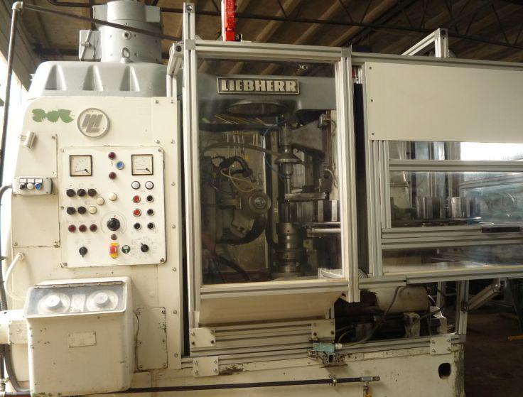Liebherr L-401