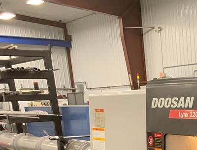 Doosan 220L (2007)