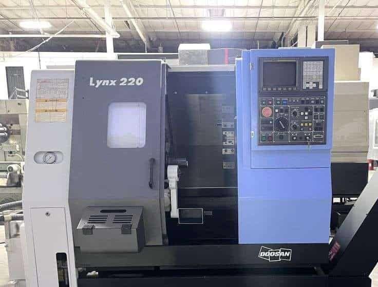 Doosan LYNX-220A (2005)