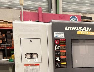 Doosan PUMA 300 LMB (2008)