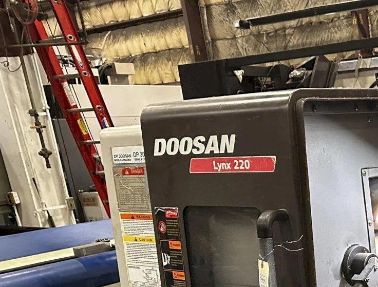 Doosan Lynx 220A (2008)