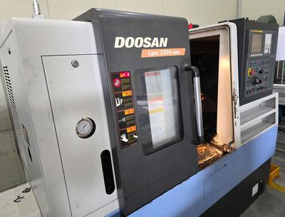 Doosan Lynx 220G Super (2016)