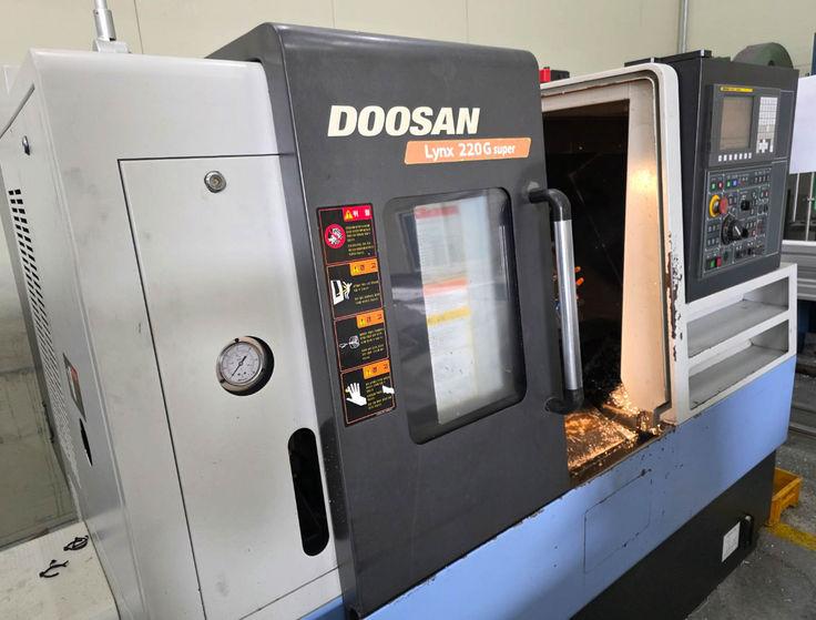 Doosan Lynx 220G Super (2016)