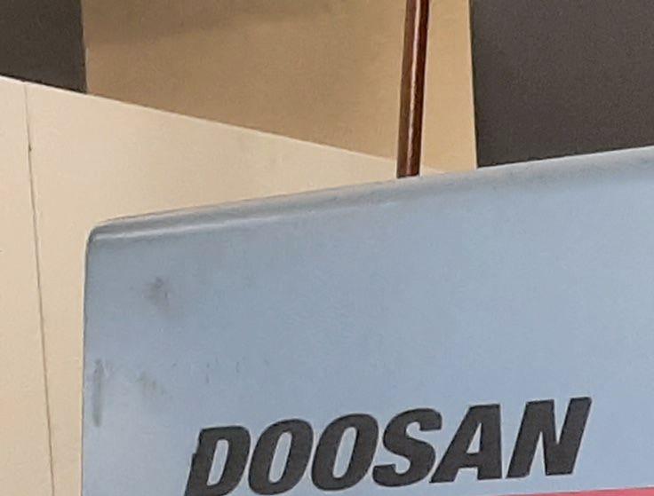Doosan LYNX 220L (2008)
