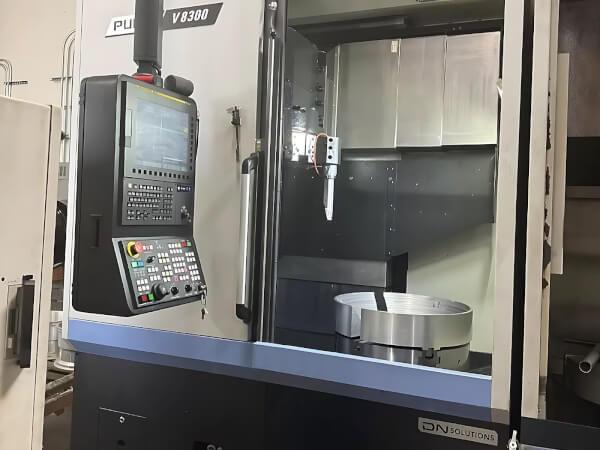 Doosan PUMA V8300L (2023)