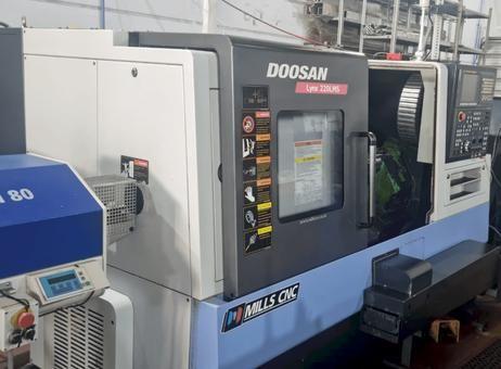 Doosan Lynx 220 LMSA (2013)