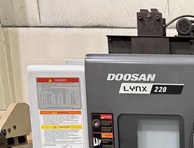 Doosan Lynx 220A (2016)
