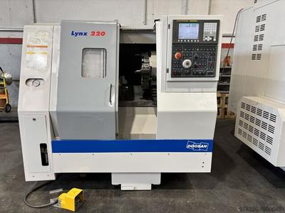 Doosan LYNX 220 LSYC (2016)