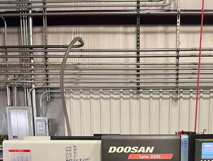 Doosan Lynx 220L (2013)