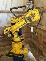 Fanuc ARCMATE 120I USED (2000)