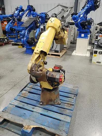 Fanuc ARCMATE 120IC USED (2008)