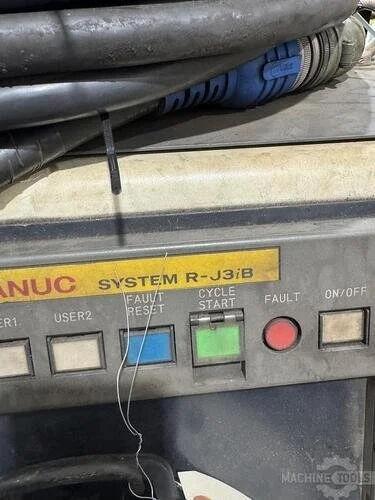 Fanuc ARCMATE 100IB USED (2004)