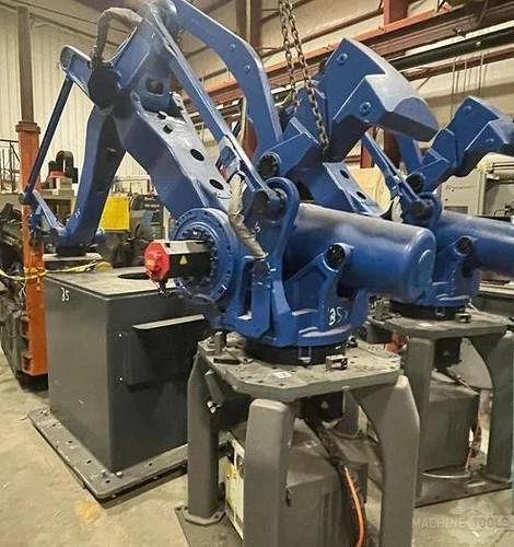 Fanuc M410iB/700 PALLETIZING ROBOT WITH R30iB CONTROLLER NEW (2016)