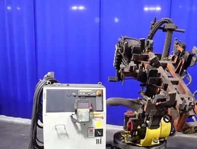 Fanuc R2000IA 165F USED (2004)