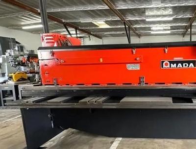 Amada M-3045 (1980)