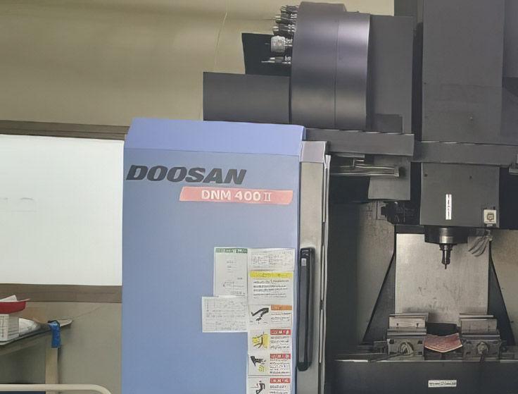 Doosan DNM-400 (2020)