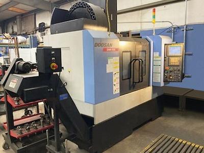 Doosan DNM400 (2012)