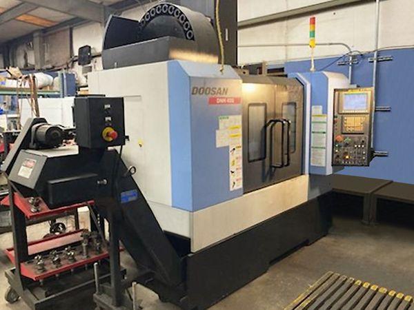 Doosan DNM400 (2012)