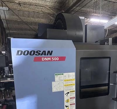 Doosan DNM500 (2012)