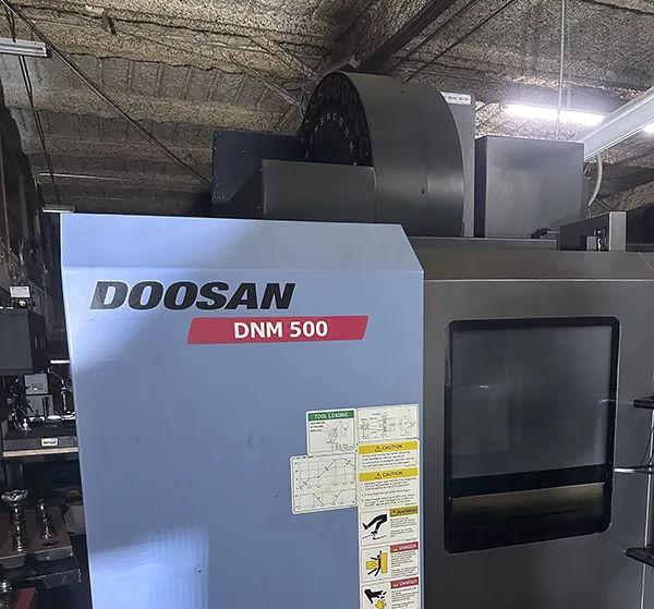 Doosan DNM500 (2012)