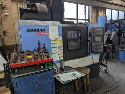 Doosan dnm400 vmc (2010)