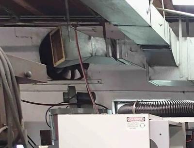 Haas VF-2 Vertical Machining Center (1994)
