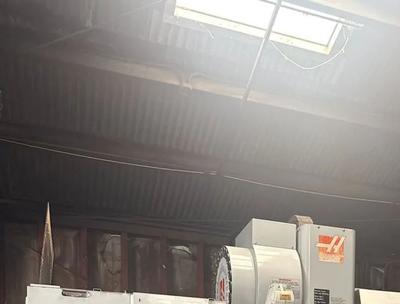 Haas VF-8 Vertical Machining Center (2006)