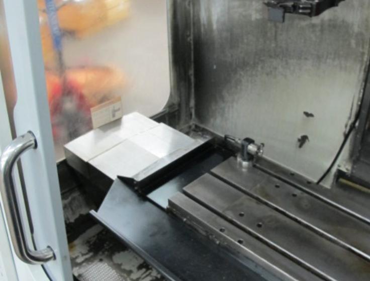 Haas C000 (2006)