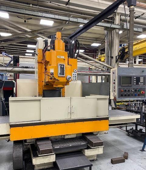 Makino 128 cnc vmc (1988)