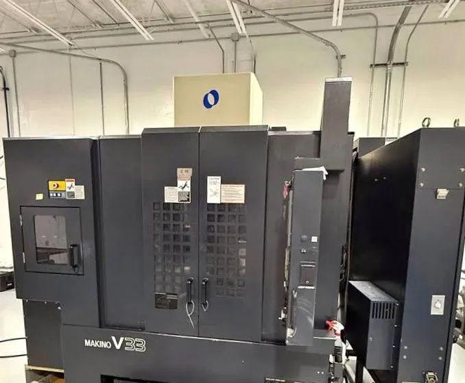 Makino V33 (2002)