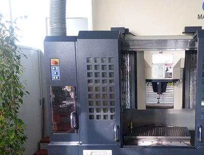 Makino V33I (2009)