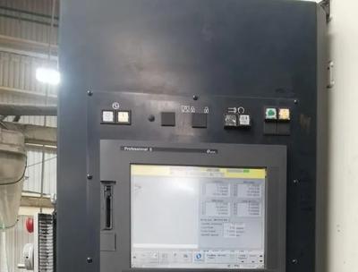 Makino A81 (2012)