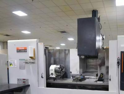 Mazak VTC 250D /50 - 4 AXIS (2004)