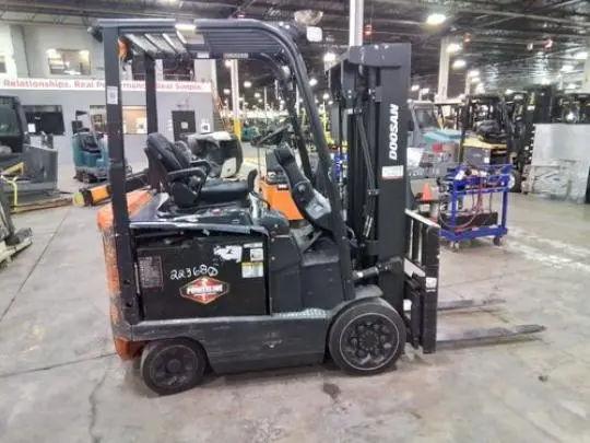 Doosan BC25S-7 (2022)