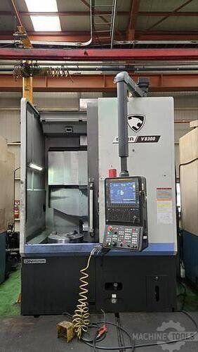 Doosan V8300R (2022)