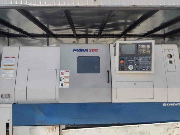 Doosan daewoo puma 300 cnc lathe (2002)