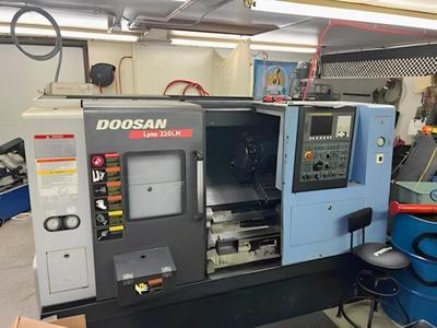 Doosan lynx 220lma cnc lathe (2009)