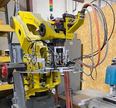 Fanuc M-420iA 4 Axis Robot (2005)