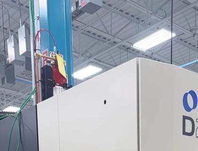Makino D200Z